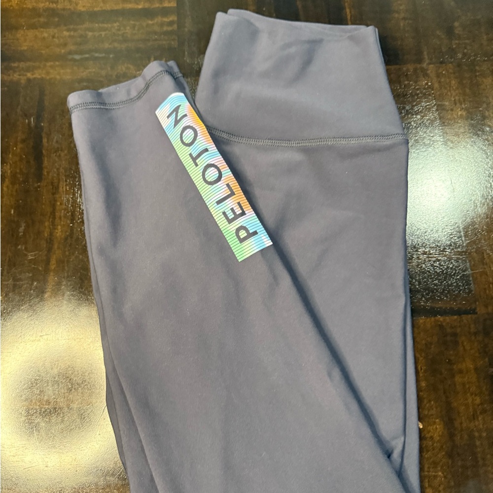 Peloton Women dark gray Leggings Size M